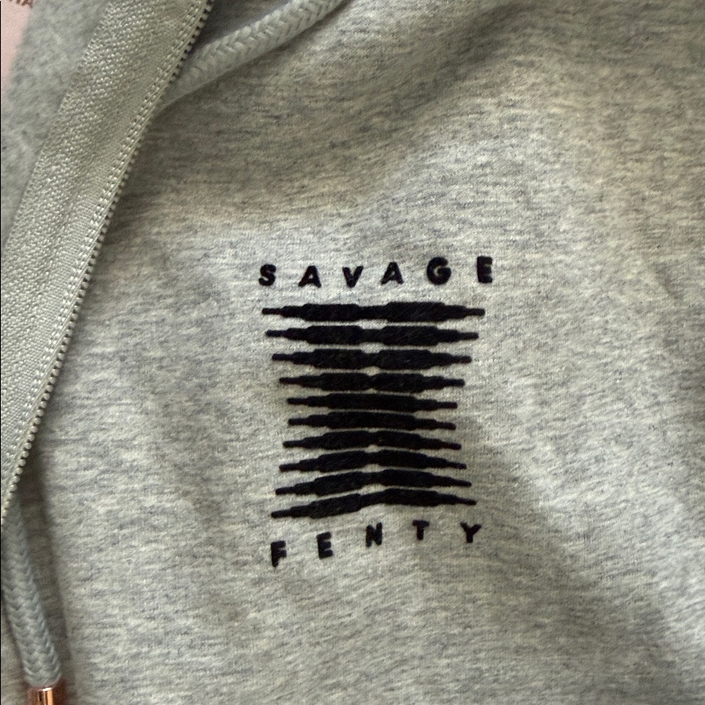 NWT!!Savage X Fenty Showgirl Graphic Hooded Onesie Size S - Picture 6 of 12
